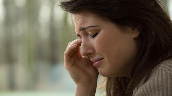 女人经常忘记事情睡不着觉该吃什么药