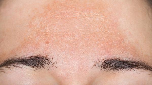 油性皮肤怎么洗才对？正确洗脸方法全攻略