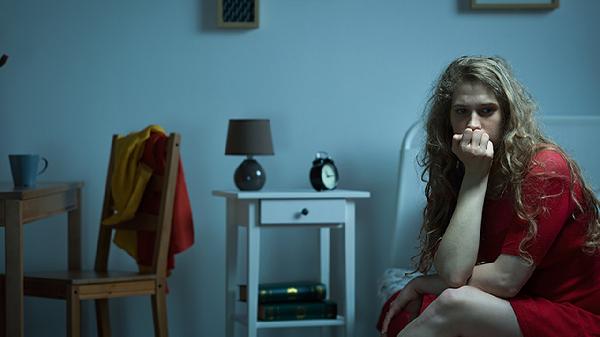 经常为小事失眠该看哪个科