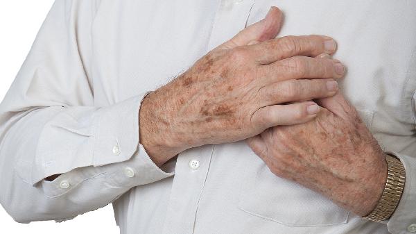 老人身上有异味怎么消除才有效