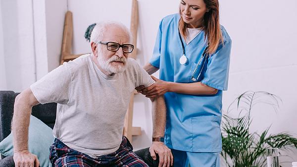 中风后脸部一侧肿胀怎么回事