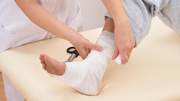 椎体压缩性骨折常见后遗症有哪些