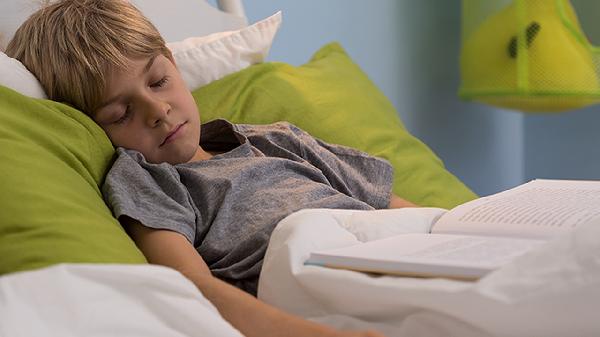 宝宝睡着突然哭醒是什么原因