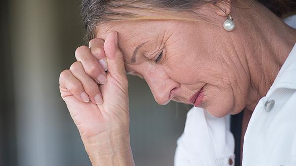 夏天头痛到底为什么总找上你